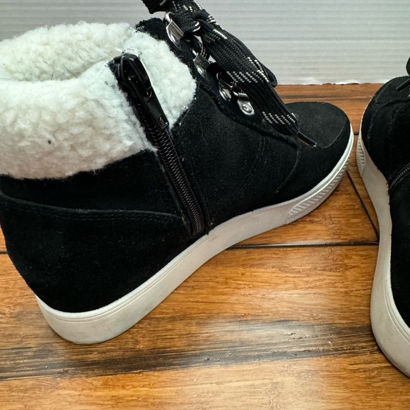 Steve Madden Women's Suede Sherpa Lined Lace Up Ankle Winter Boots Size 7 - Picture 6 of 10